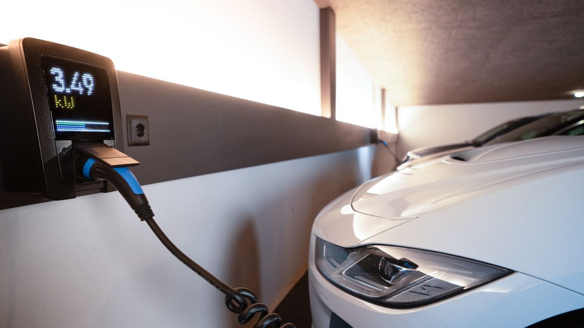 How Much Does It Cost to Charge an EV at Home in Burlington?